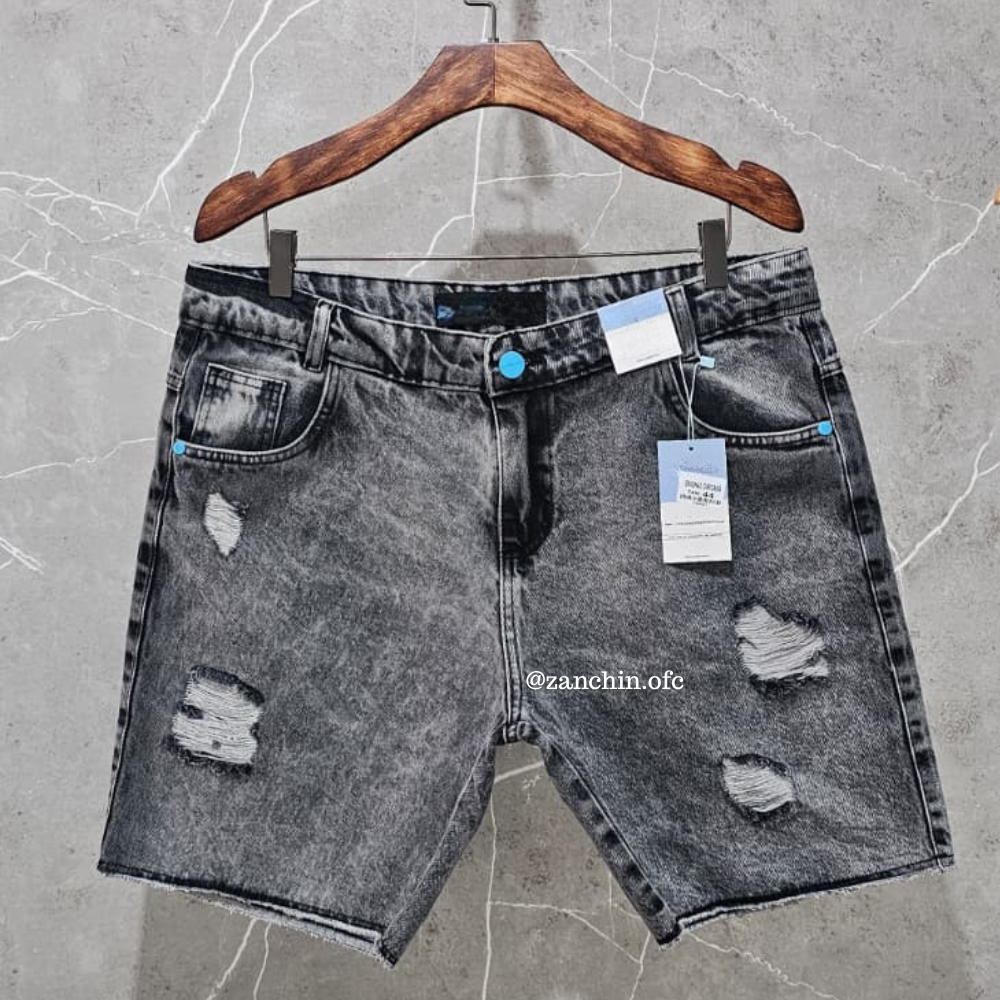 Bermuda Jeans Masculina Destroyed com Lavagem Escura